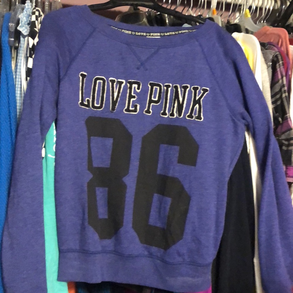sweatshirt